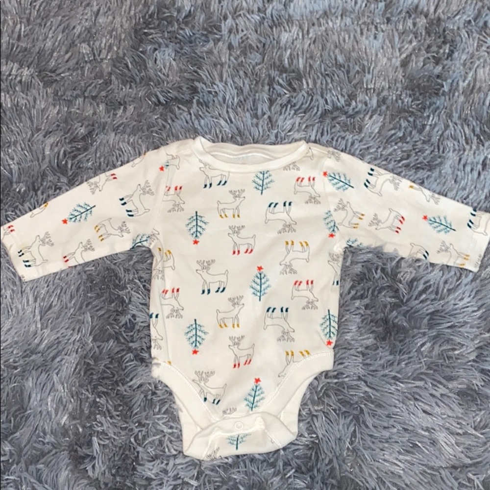 Old Navy Christmas long sleeve onesie size 0-3 mos
